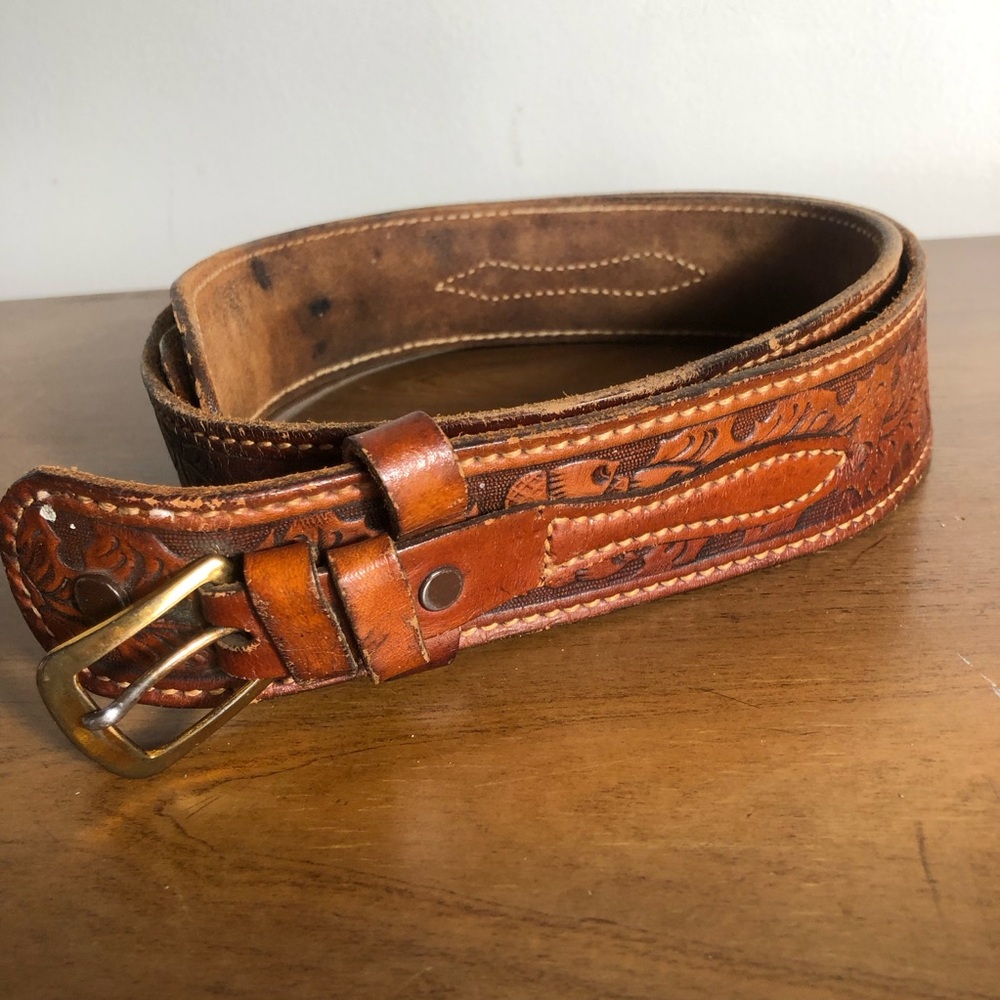 Vintage brown leather hand tooled leaf/acorn pattern western belt Size 36 waist
